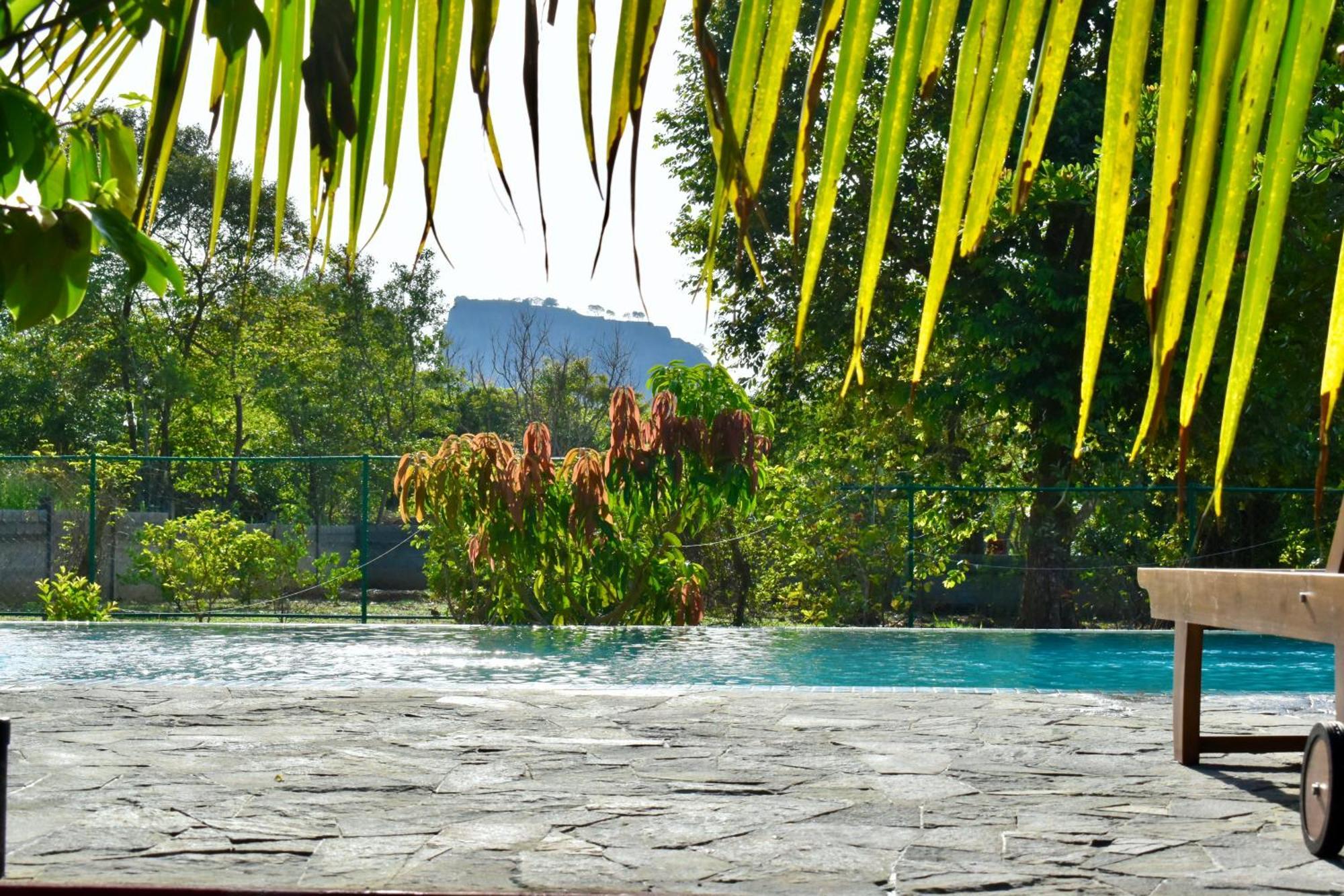 Green Hut Nature Resort Sigiriya Exterior foto